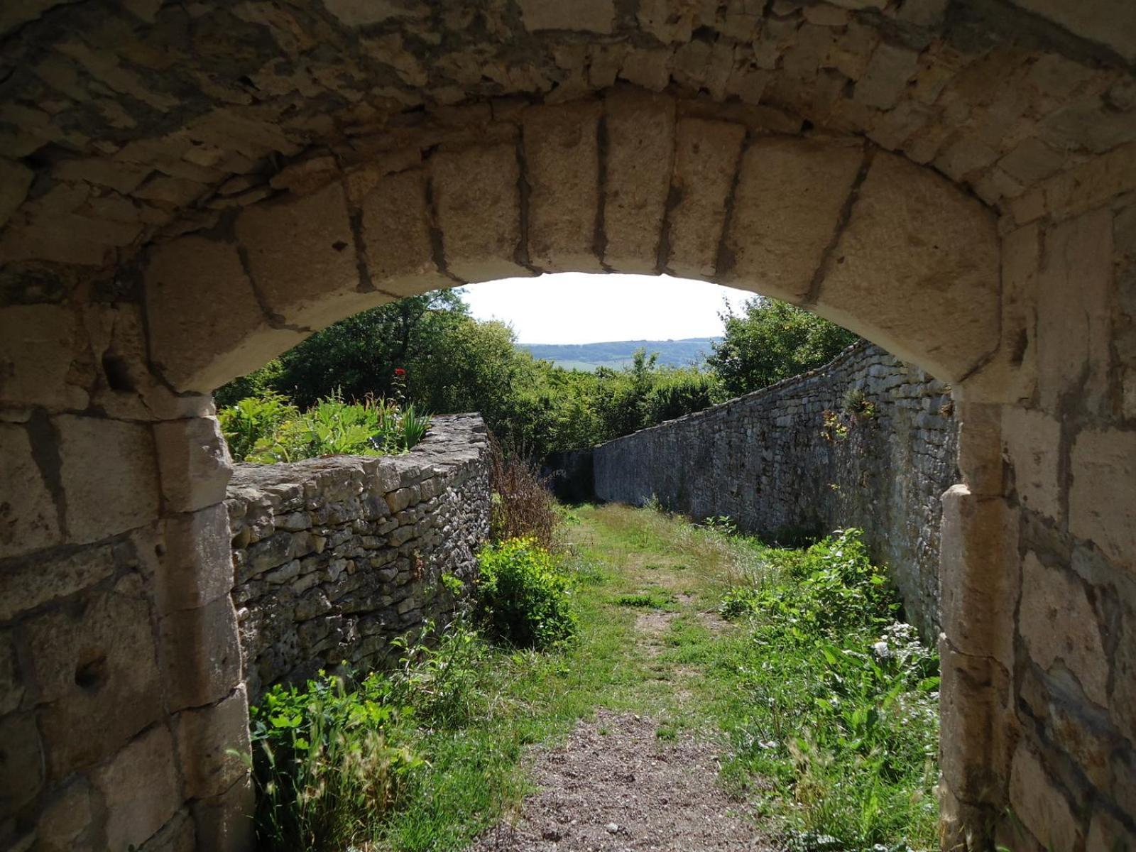 La Maison De Pierre Flavigny-sur-Ozerain Exterior foto
